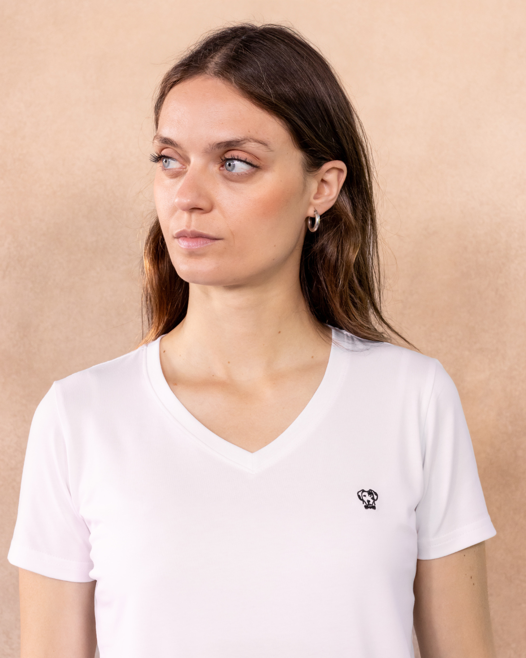 Camiseta Antimanchas Cuello V Blanca